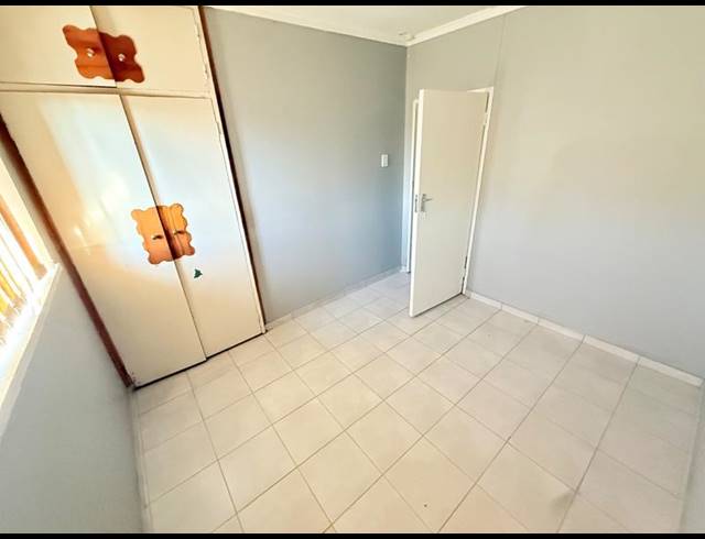 4 BEDROOM HOUSE FOR SALE IN VANDERBIJLPARK CE 2